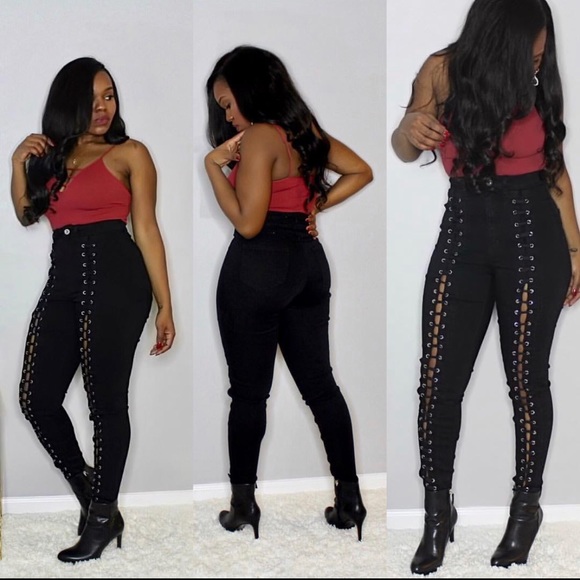 High waisted front lace jeans 🖤 - Picture 3 of 4